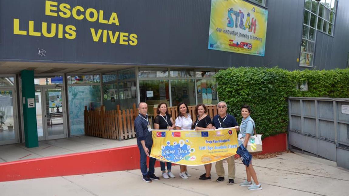 Eğitime Yeni Bir Bakış: Web2 Colegio Luis Vives Ziyareti